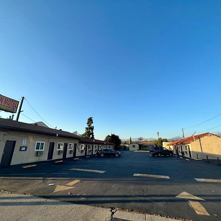 Super Inn Motel By Downtown Pomona Exterior photo